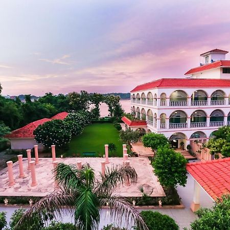 Saptapuri By Royal Orchid Hotels Limited Varanasi Ngoại thất bức ảnh