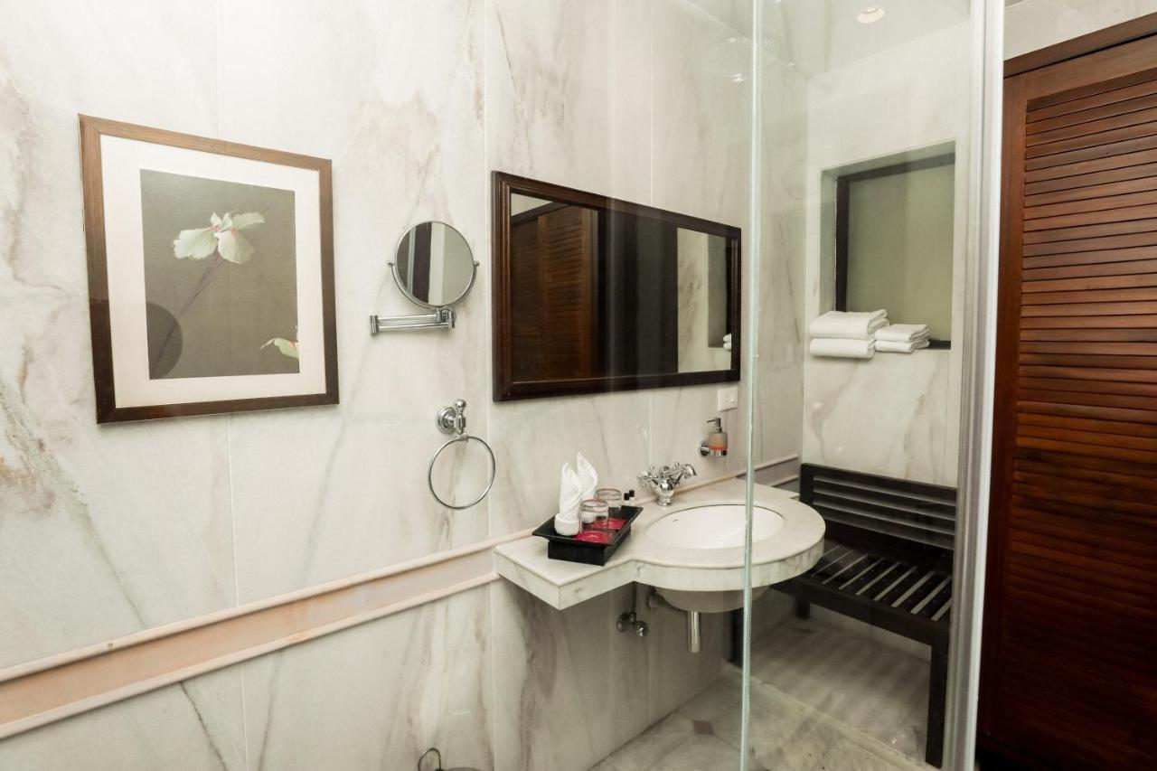 Saptapuri By Royal Orchid Hotels Limited Varanasi Ngoại thất bức ảnh